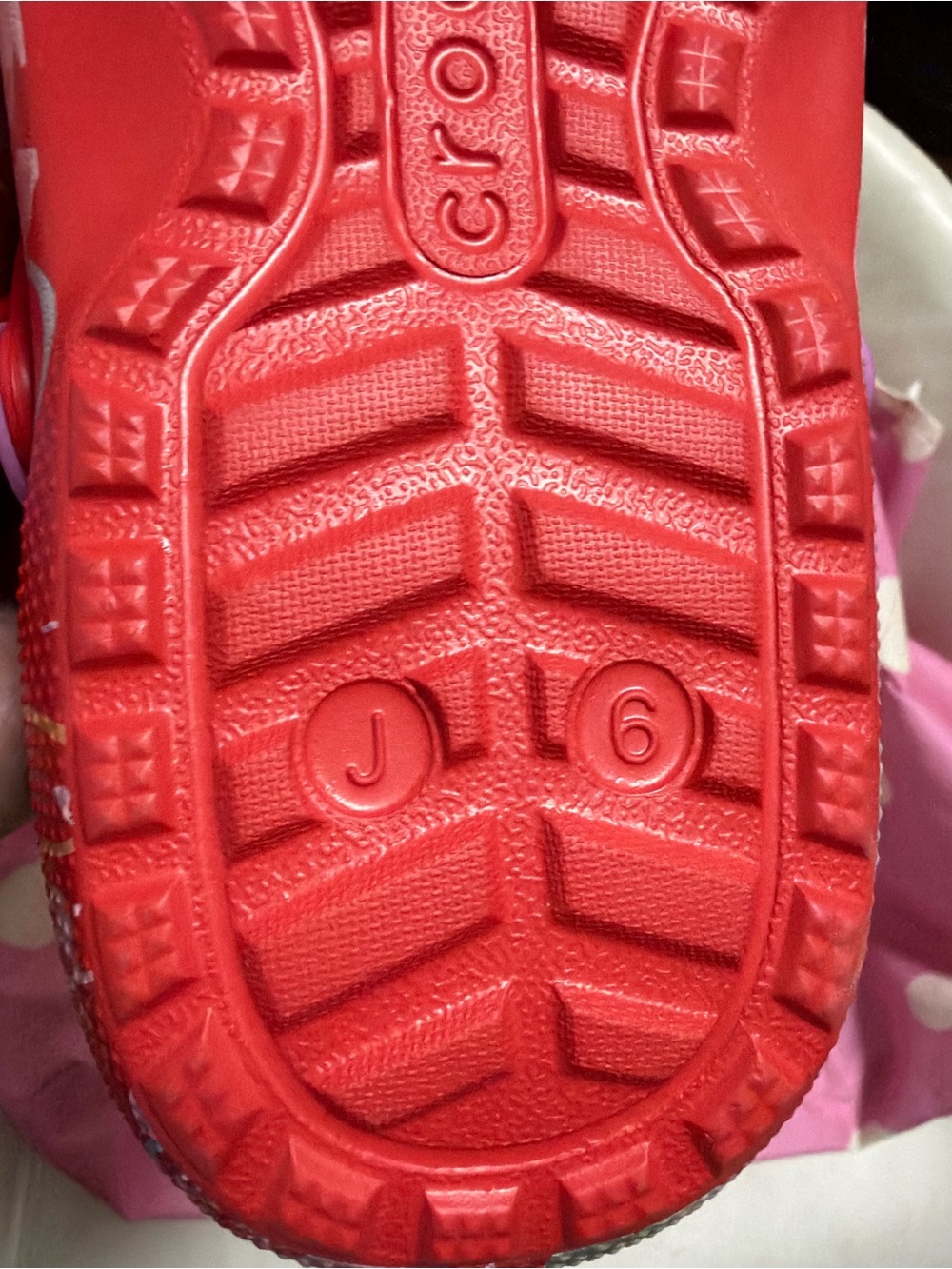 CROCS Red Conversation Heart Clogs with Plush Lining and Heart Charms - Picture 6 of 8